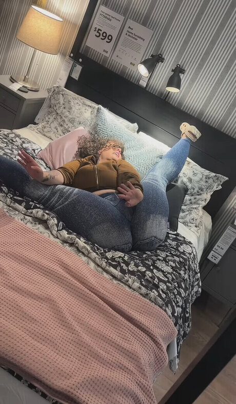 Shainarae exclusive star pic