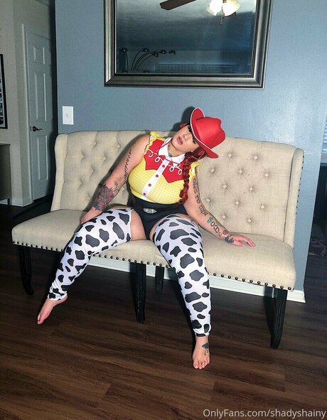 Shainarae nude model archive