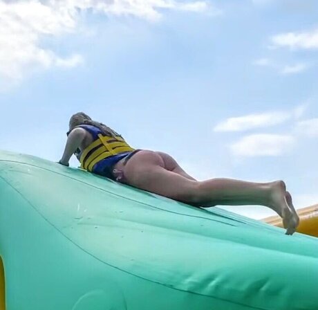 Zoe Kaeppele sexy star pics