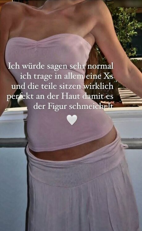 Zoe Kaeppele erotic star img