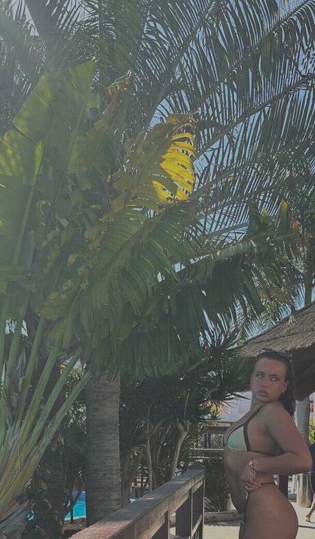 Olivia Alex model pretty galleries