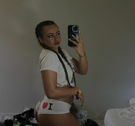 Olivia Alex model beautiful pics