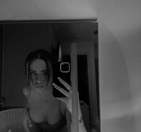 Olivia Alex pornstar beautiful pic