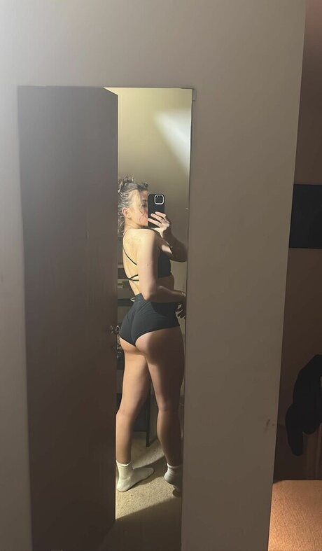 Olivia Alex model pornographic pic