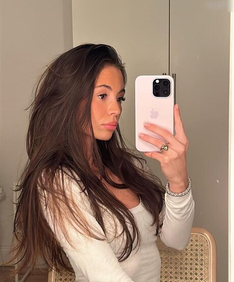 Celina Schacht art star image