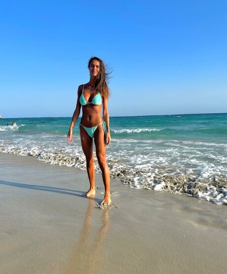 Claudia Magnabosco hot model photos