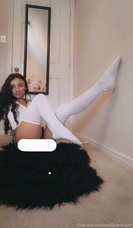 busty solo onlyfans pretty pic