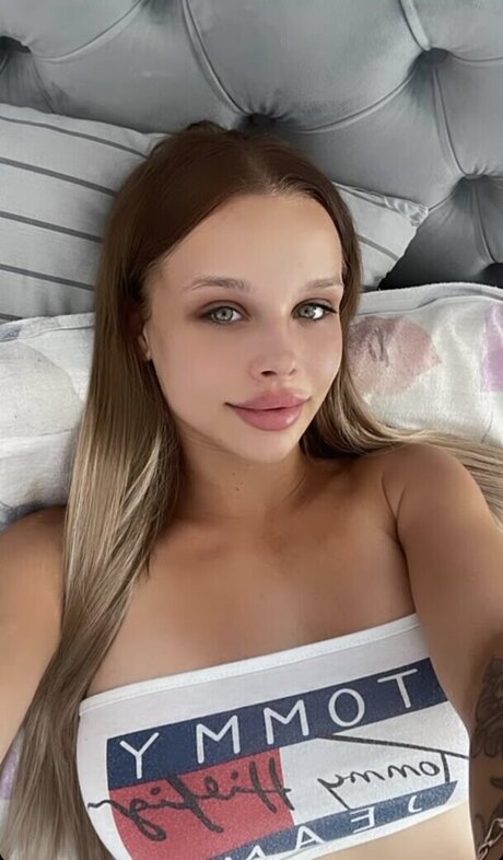 shemale outdoor onlyfans perfect pictures