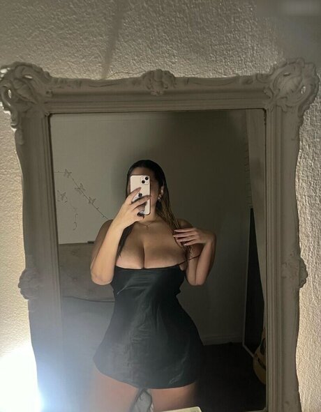 cuteemaa model top gallery