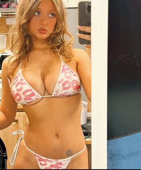 Candygirl21 hd model archive