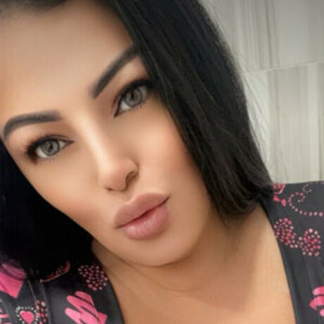 thickjenna vip porn model photos