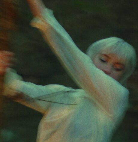 Girlpuppy model xxx photos