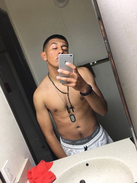 Derian X Lara star nice image