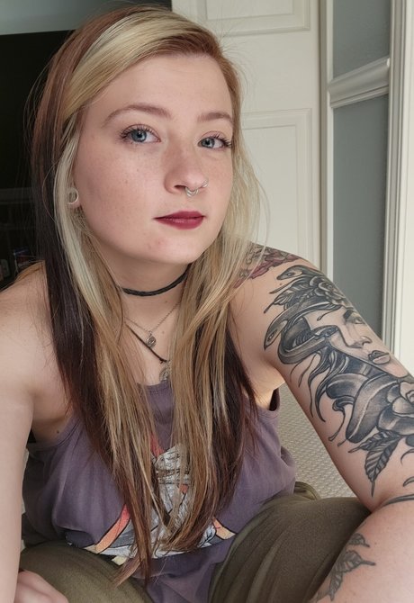 Lara Nichole star galleries