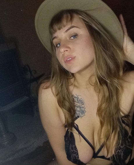 Laila Saphire star free galleries