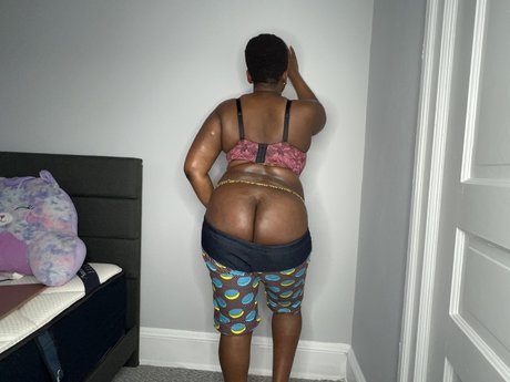 Ladyin red sex actress gallery