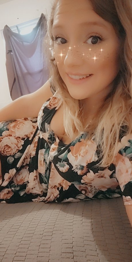 Lady Beautiful 18 sex star pics