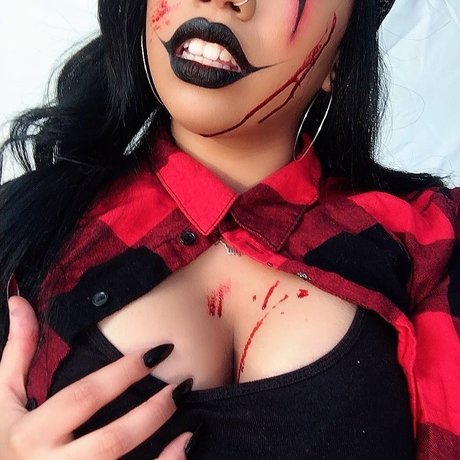 _La Bruja Negra_ model xxx picture