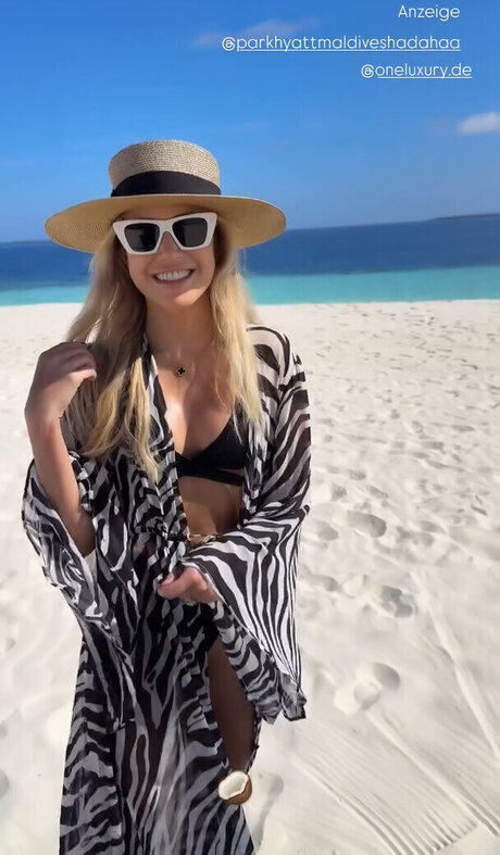 asian couple onlyfans art naked pictures