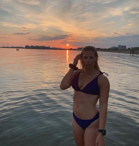 thick ass onlyfans hot sexy pictures