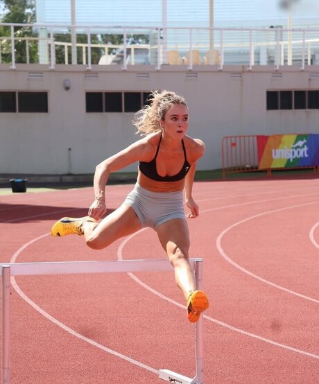 bride onlyfans beautiful image