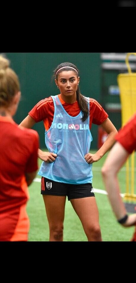 Prominent pornstar exclusive pics