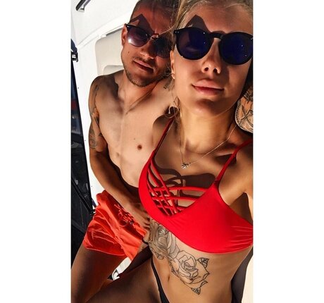 flat chested onlyfans xxx img