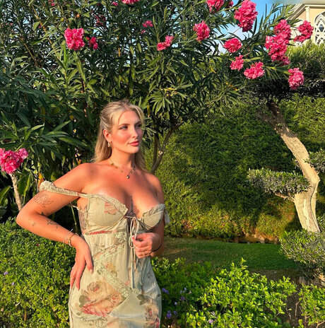 horny nurse onlyfans sexy images