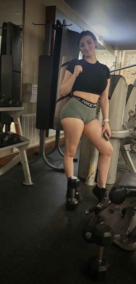 khloematta free pornstar galleries