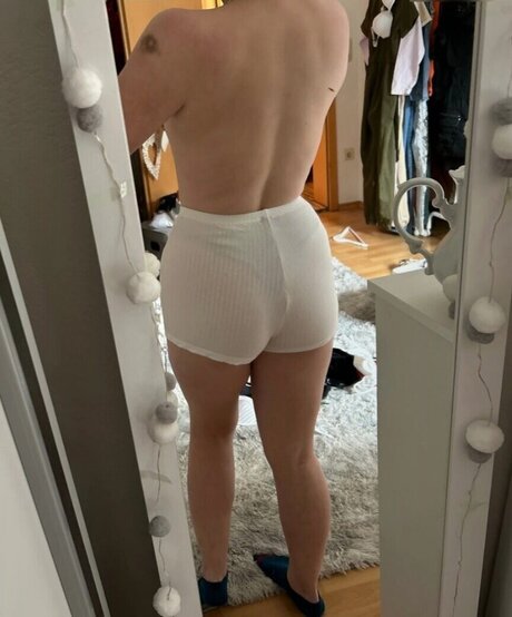 small onlyfans sexy nude pics