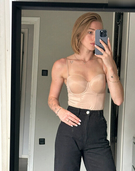 brazilian teen onlyfans nudes pic