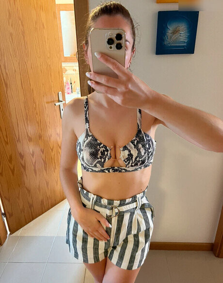 naughty onlyfans free nude pictures