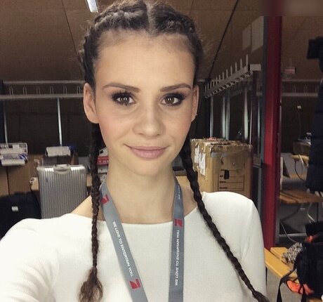 natural milf onlyfans free nude photo