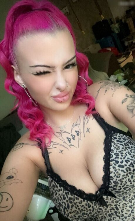 blonde babe onlyfans hot sexy images