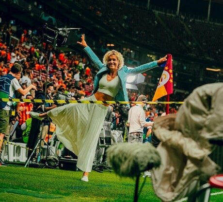 big tits brunette onlyfans free xxx images