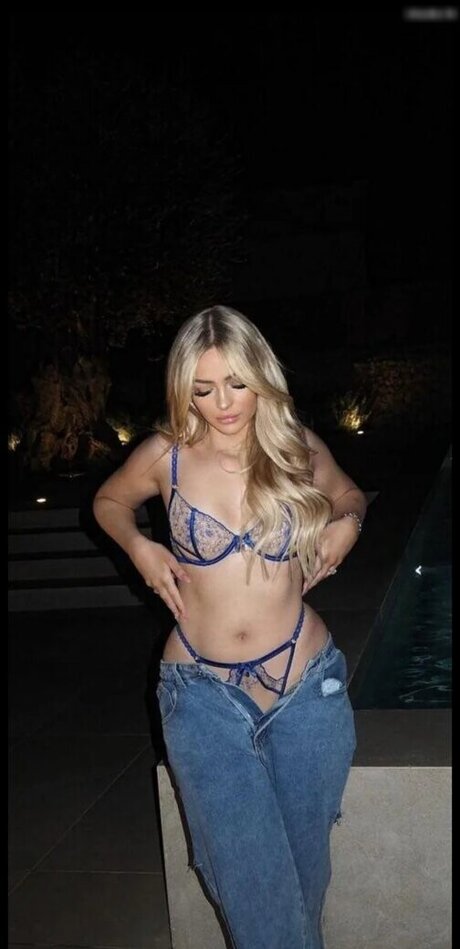 Zclina adult model pic