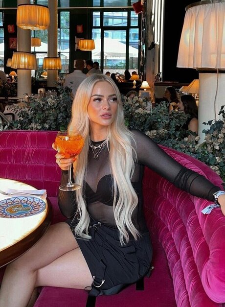 Zclina adult model pictures