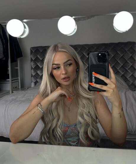 sister onlyfans perfect pics