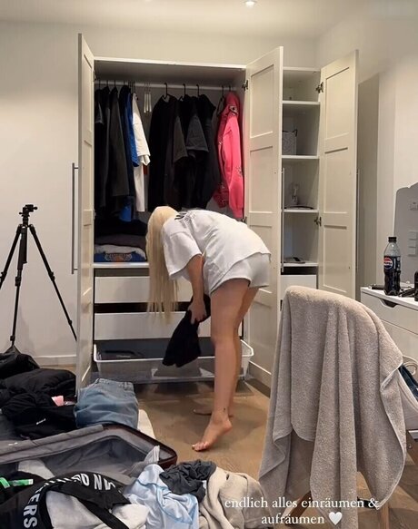 pregnant asian onlyfans nude pictures