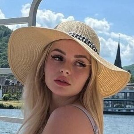 Zclina model pretty picture