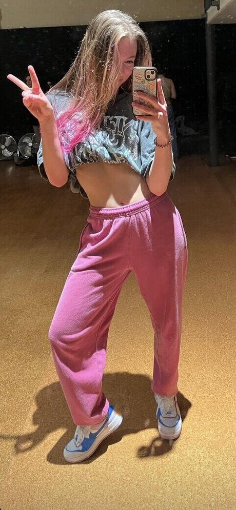 Roflgirl_ high quality pornstar galleries