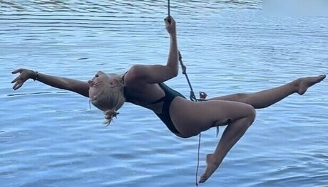 tattooed shemale onlyfans free porn pictures