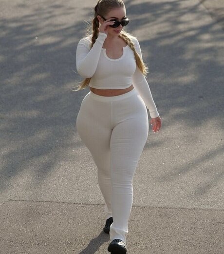 Emma Christina exclusive star pics