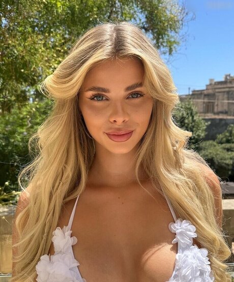 bbw lesbian onlyfans beautiful naked picture