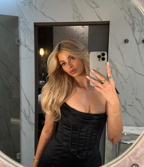 trans asian onlyfans hot sex picture