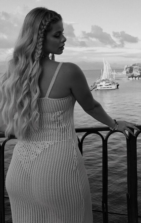 latina feet onlyfans beautiful photos