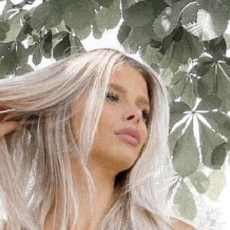 Larissa Neumann sex actress pictures