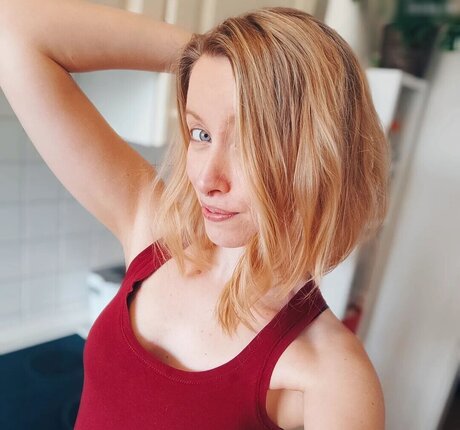 einfachsonina hot pornstar pics