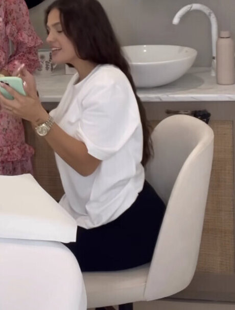 hairy legs onlyfans naked image