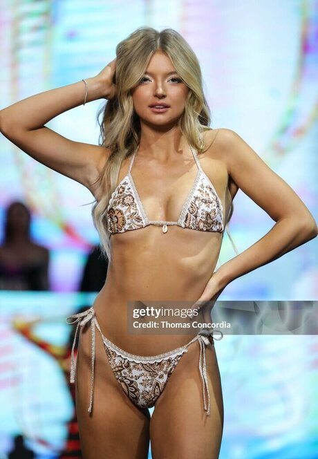 shemale fucks girl onlyfans erotic archive